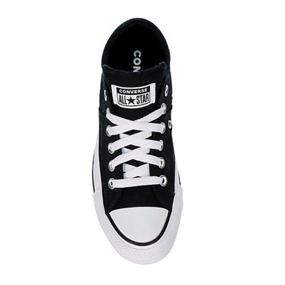 Converse | Women’s black padded tongue lace up sneakers, great tread! Size 5.5 - Picture 16 of 16